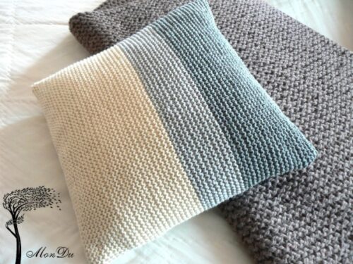 Handgestricktes Kissen