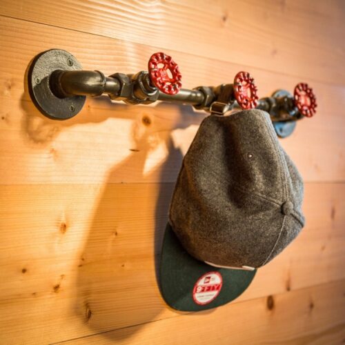 Pipeline Garderobe aus Metall