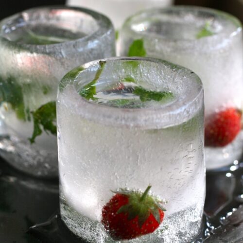 Shotgläser aus Eis – Cool Shooters